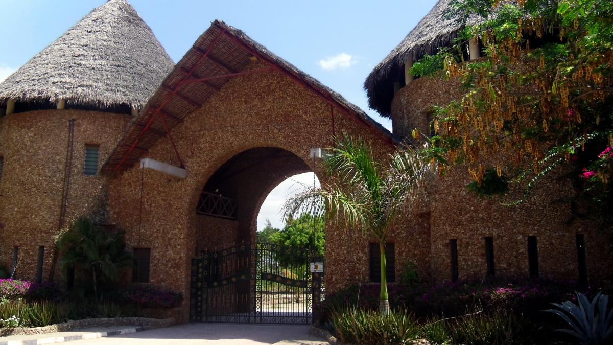 Tembo Court